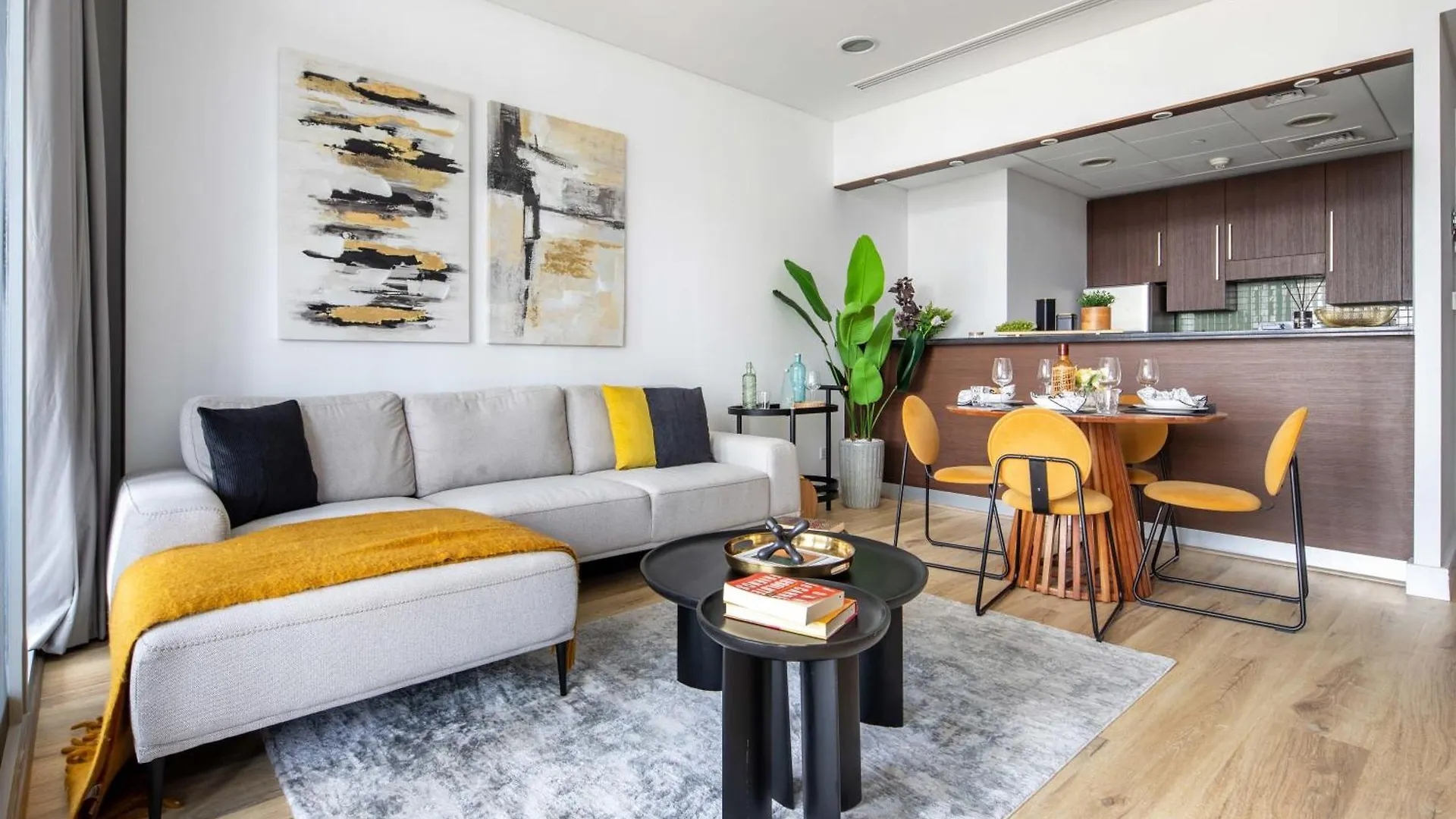 Appartamento Frank Porter - Burj Daman Dubai